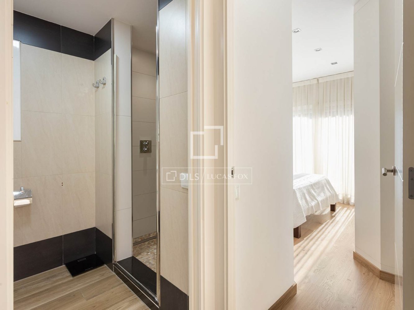 Wohnung in Barcelona, Spanien 2 Schlafzimmer, 82 m2 Nr. 199998