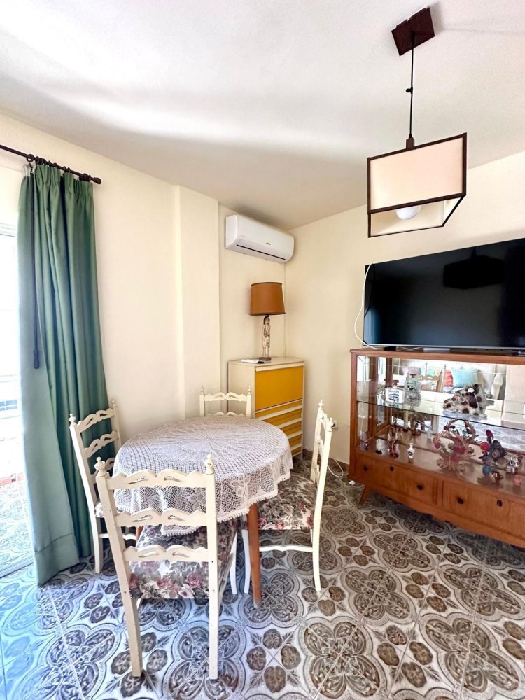 Apartamento en Torrevieja, Alicante, España 3 dormitorios, 93 m2 No. 199812