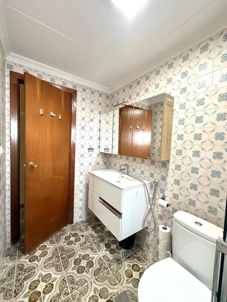 Apartamento en Torrevieja, Alicante, España 3 dormitorios, 93 m2 No. 199812