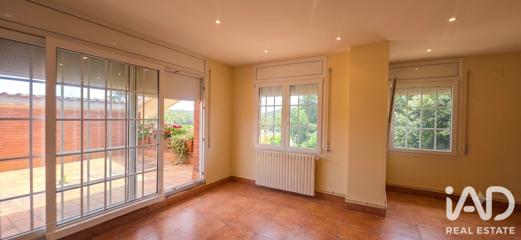 Māja Olerdola, Barcelona, Spānijā 4 istabas, 475 m2 Nr. 197712