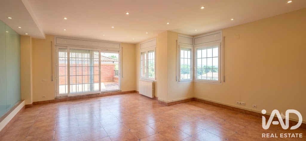 Māja Olerdola, Barcelona, Spānijā 4 istabas, 475 m2 Nr. 197712