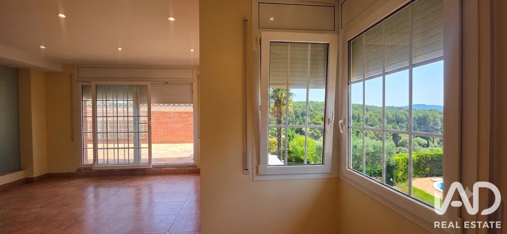 Māja Olerdola, Barcelona, Spānijā 4 istabas, 475 m2 Nr. 197712