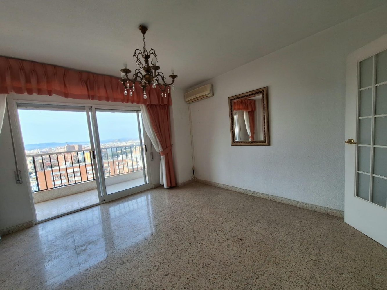 Dzīvoklis Alicante, Spānijā 1 istaba, 104 m2 Nr. 199186