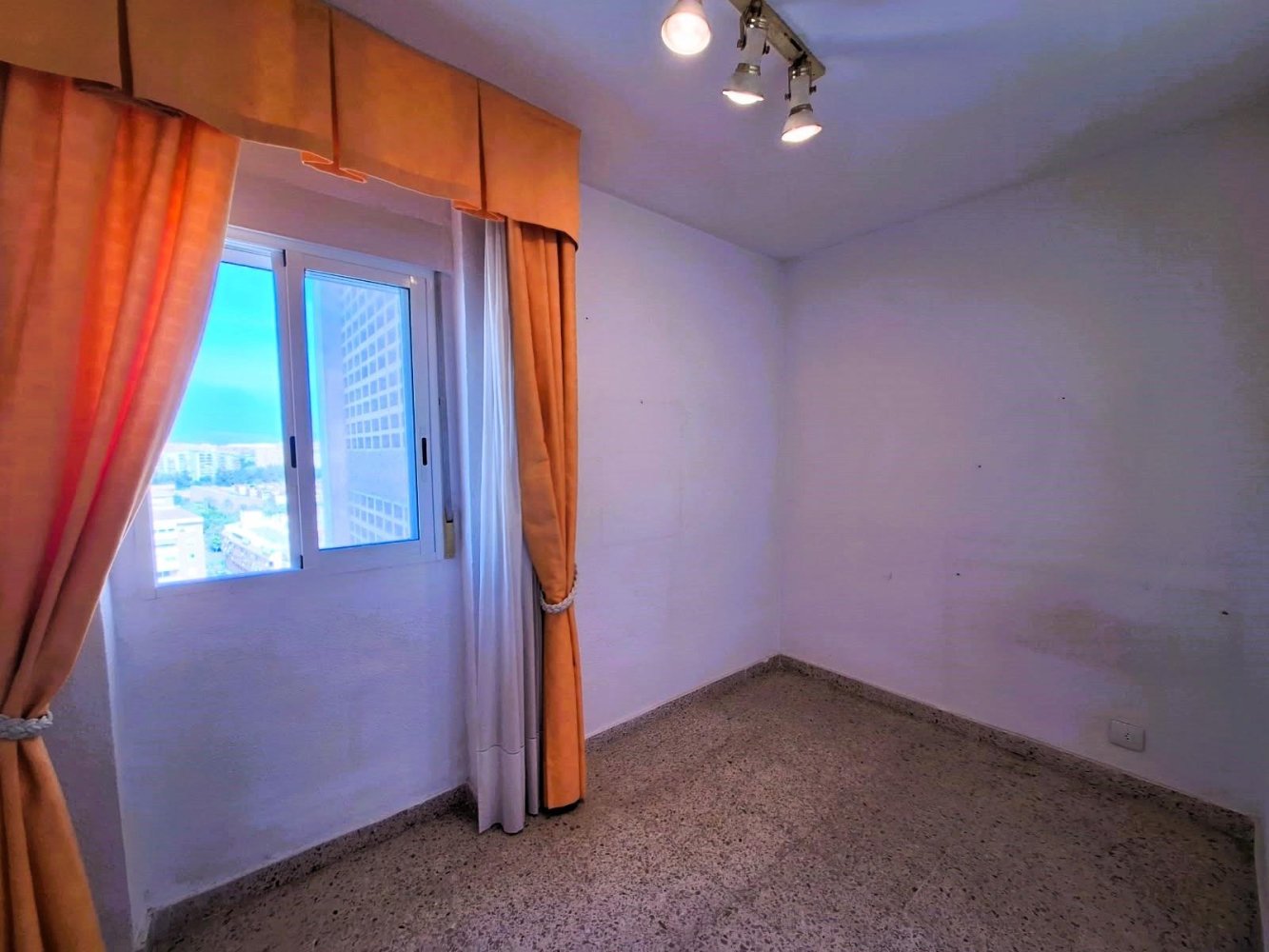 Dzīvoklis Alicante, Spānijā 1 istaba, 104 m2 Nr. 199186