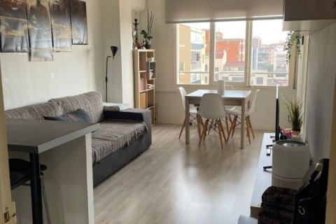 Apartamento en Sabadell, Barcelona, España 2 dormitorios, 76 m2 No. 197816