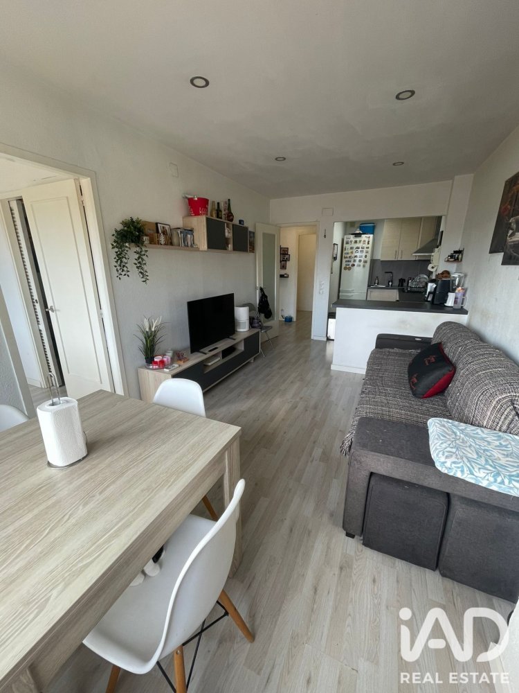 Apartamento en Sabadell, Barcelona, España 2 dormitorios, 76 m2 No. 197816