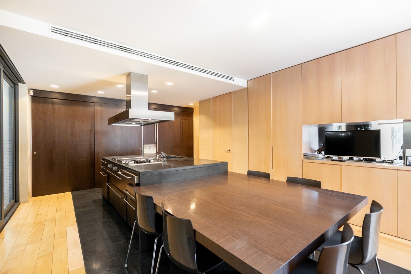 Māja Barcelona, Spānijā 7 istabas,  Nr. 197058