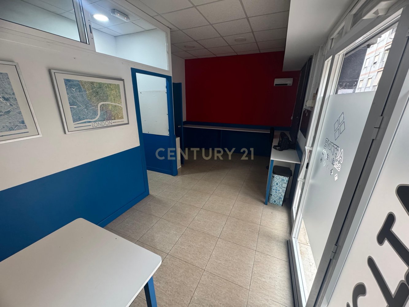 Commercial property in Sant Joan Despi, Barcelona, Spain 2 bedrooms, 53 sq.m. No. 199202