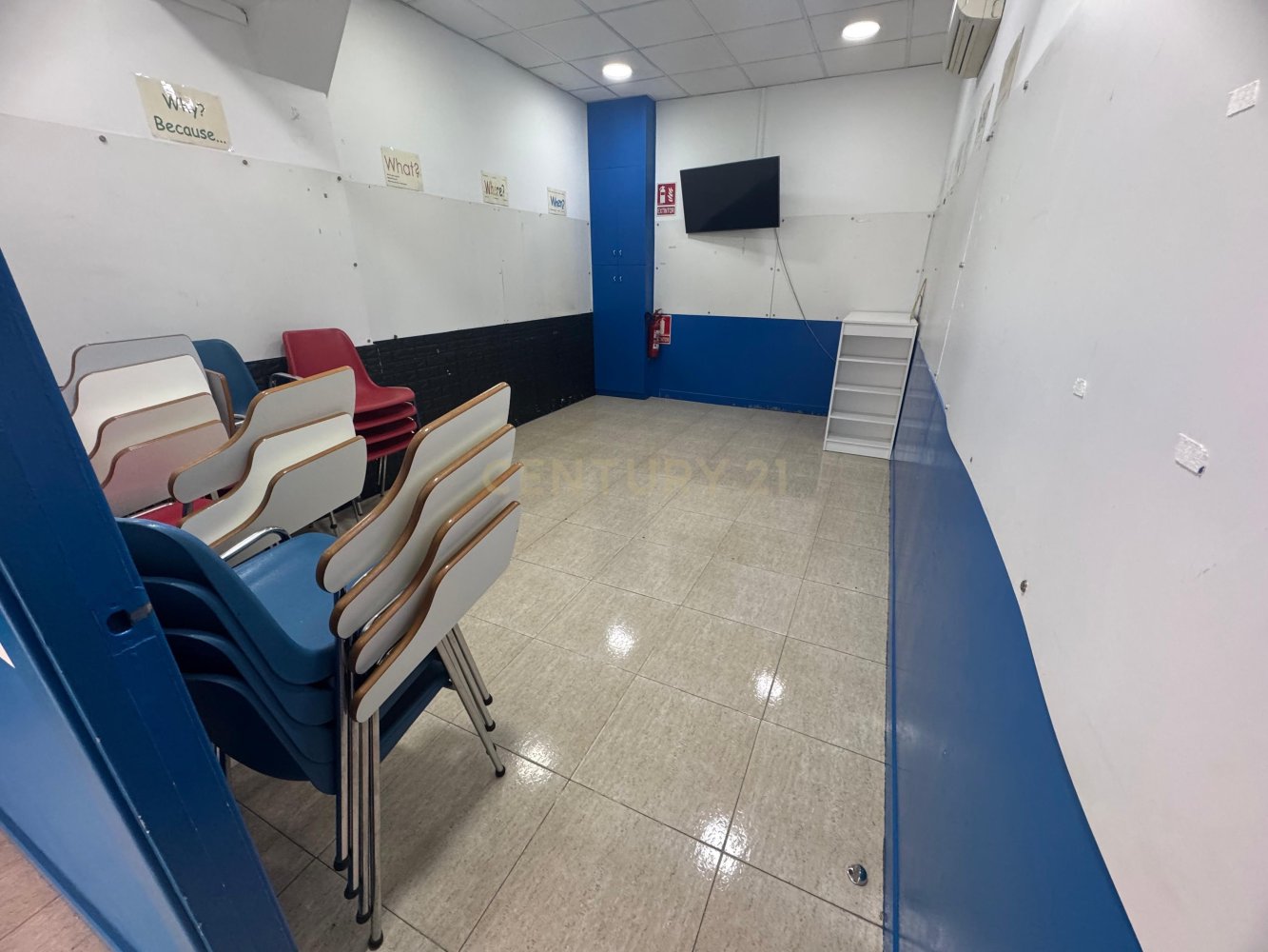Commercial property in Sant Joan Despi, Barcelona, Spain 2 bedrooms, 53 sq.m. No. 199202