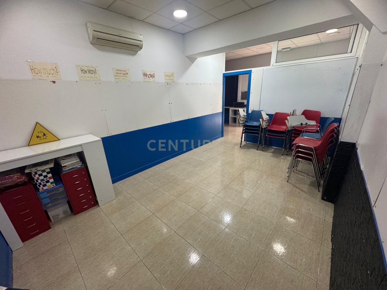 Commercial property in Sant Joan Despi, Barcelona, Spain 2 bedrooms, 53 sq.m. No. 199202