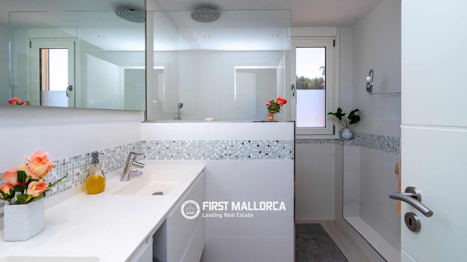 Villa in Santa Ponsa, Mallorca, Spain 5 bedrooms, 398 sq.m. No. 181778