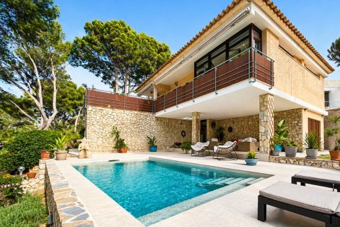Villa a Costa De La Calma, Mallorca, Spagna 4 camere da letto, 351 mq. N° 198230