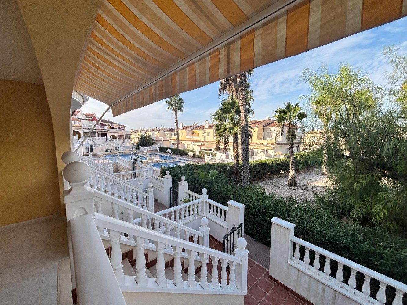 Casa adosada en Alicante, España 3 dormitorios, 101 m2 No. 199861