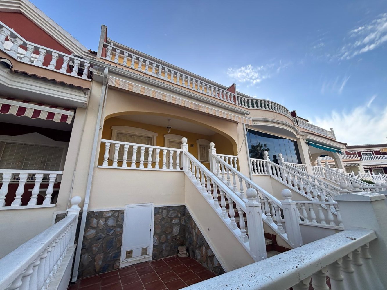 Casa adosada en Alicante, España 3 dormitorios, 101 m2 No. 199861