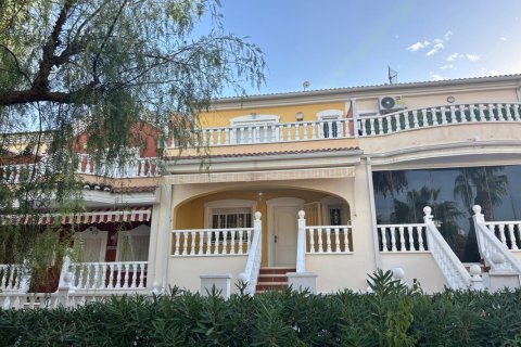 Casa adosada en Alicante, España 3 dormitorios, 101 m2 No. 199861