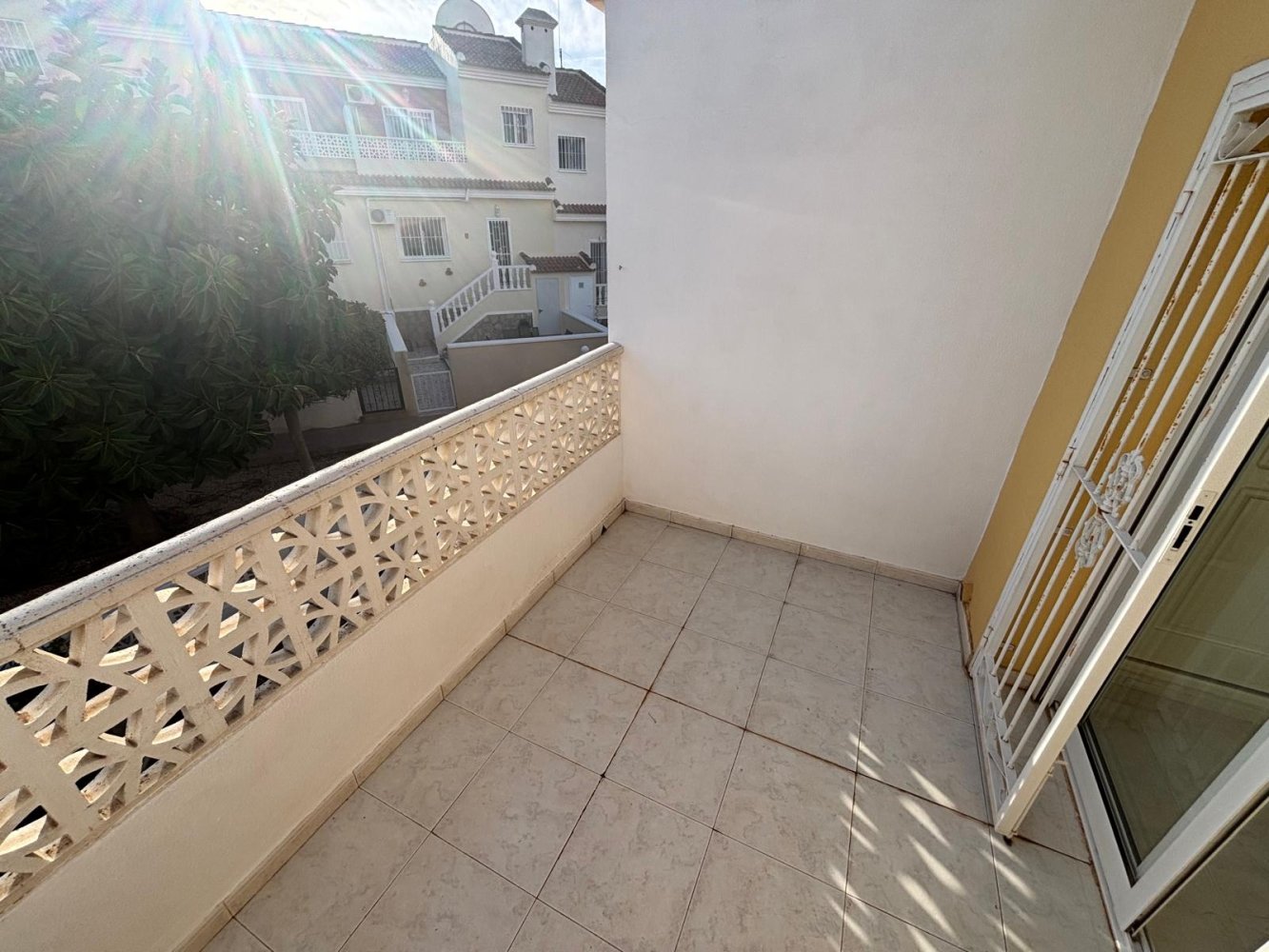 Casa adosada en Alicante, España 3 dormitorios, 101 m2 No. 199861