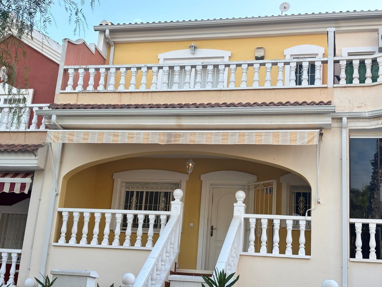 Casa adosada en Alicante, España 3 dormitorios, 101 m2 No. 199861