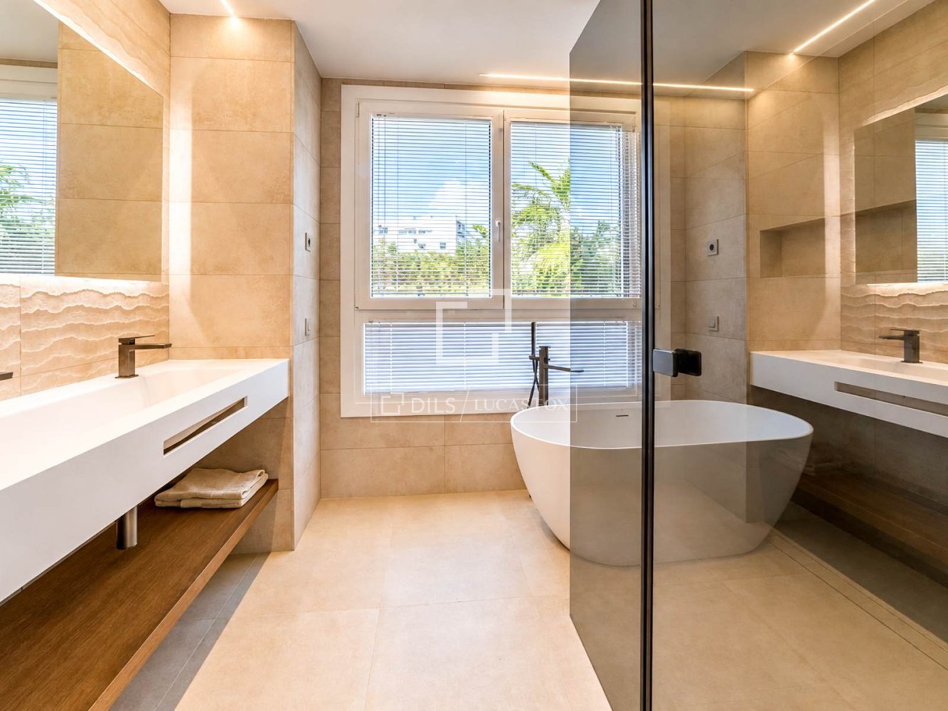 Villa à Sitges, Barcelona, Espagne 5 chambres, 480 m2 No. 199988