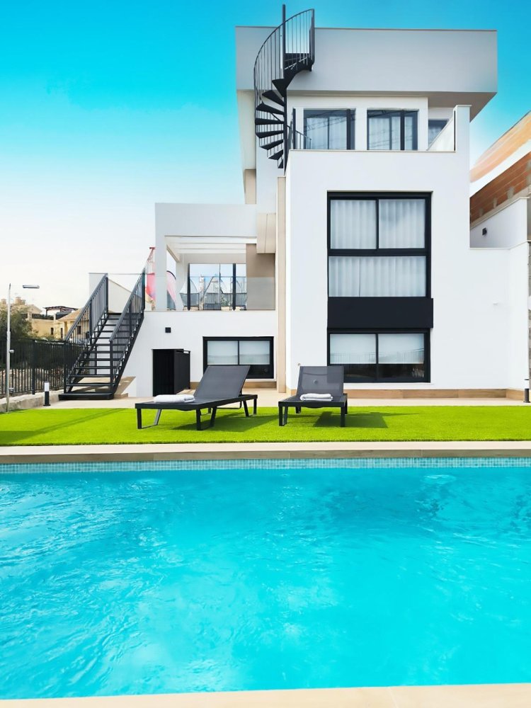 Talo Algorfa, Alicante, Espanja 3 makuuhuonetta, 274 m2 No. 197324