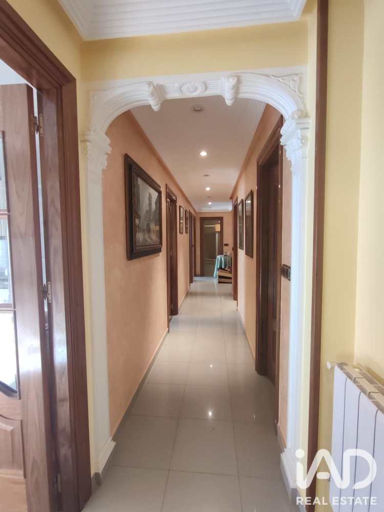 Apartment in La Baneza, Leon, Spain 3 bedrooms, 137 sq.m. No. 197739