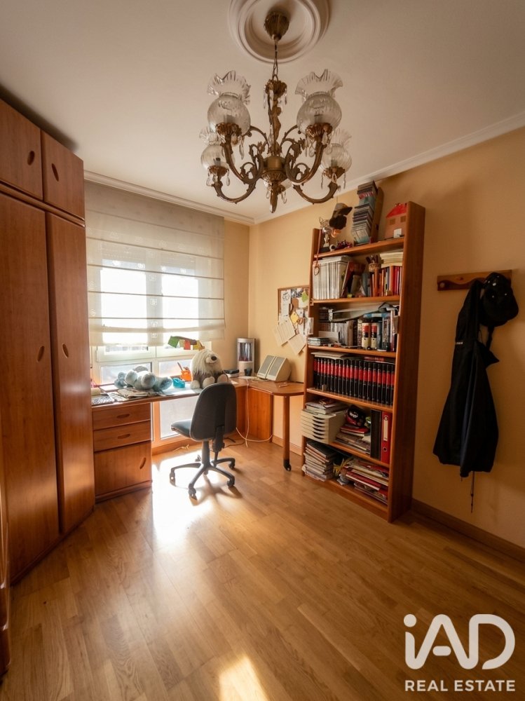 Apartment in La Baneza, Leon, Spain 3 bedrooms, 137 sq.m. No. 197739
