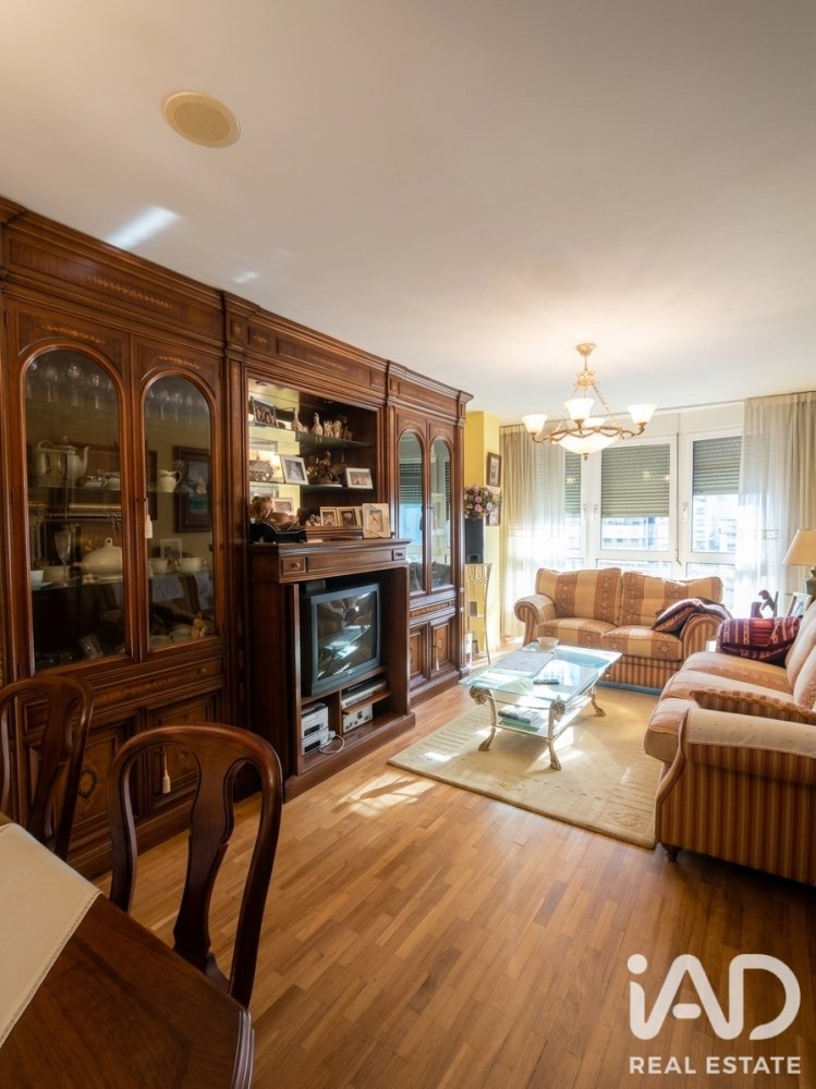 Apartment in La Baneza, Leon, Spain 3 bedrooms, 137 sq.m. No. 197739