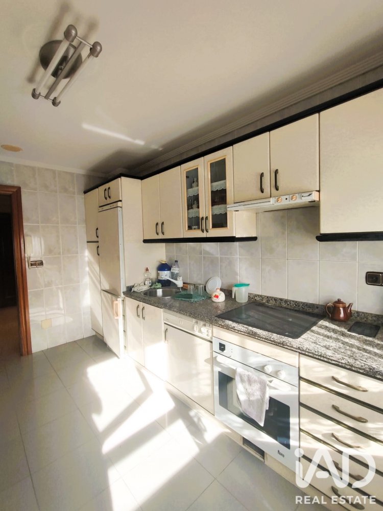 Apartment in La Baneza, Leon, Spain 3 bedrooms, 137 sq.m. No. 197739