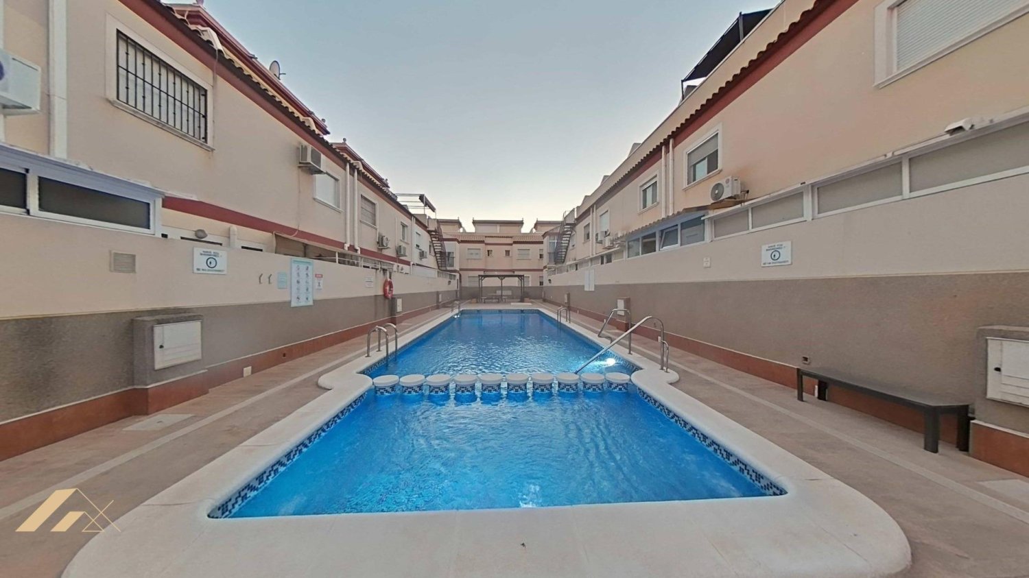 Dúplex en San Pedro del Pinatar, Murcia, España 3 dormitorios, 99 m2 No. 199802