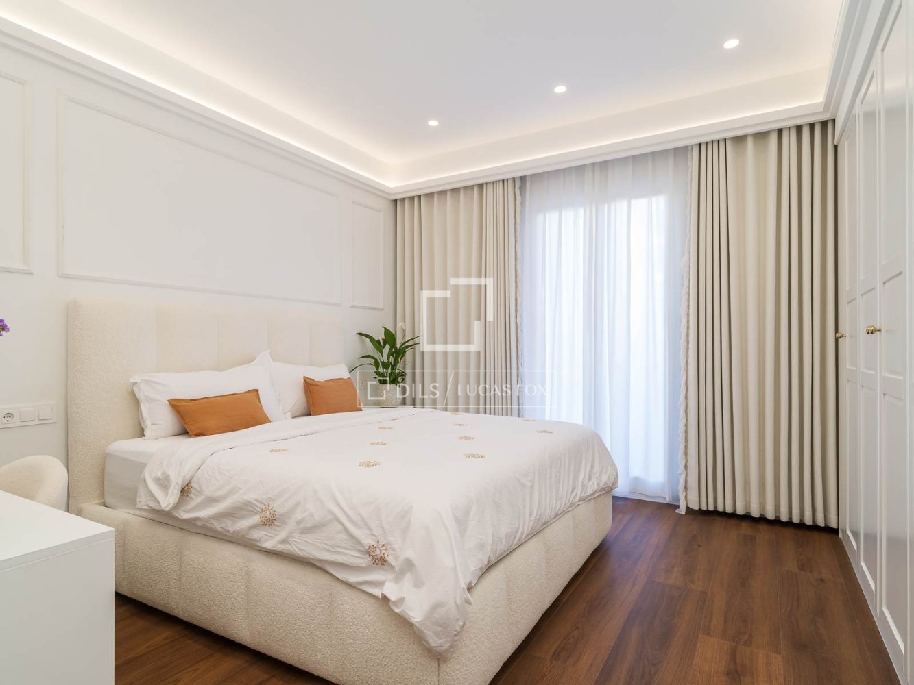 Apartment à Barcelona, Espagne 5 chambres, 215 m2 No. 200014