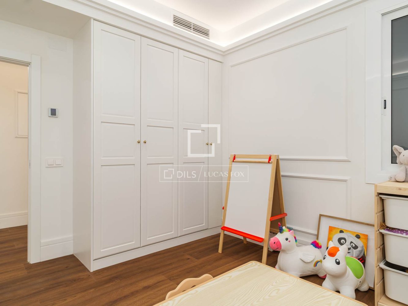 Apartment à Barcelona, Espagne 5 chambres, 215 m2 No. 200014