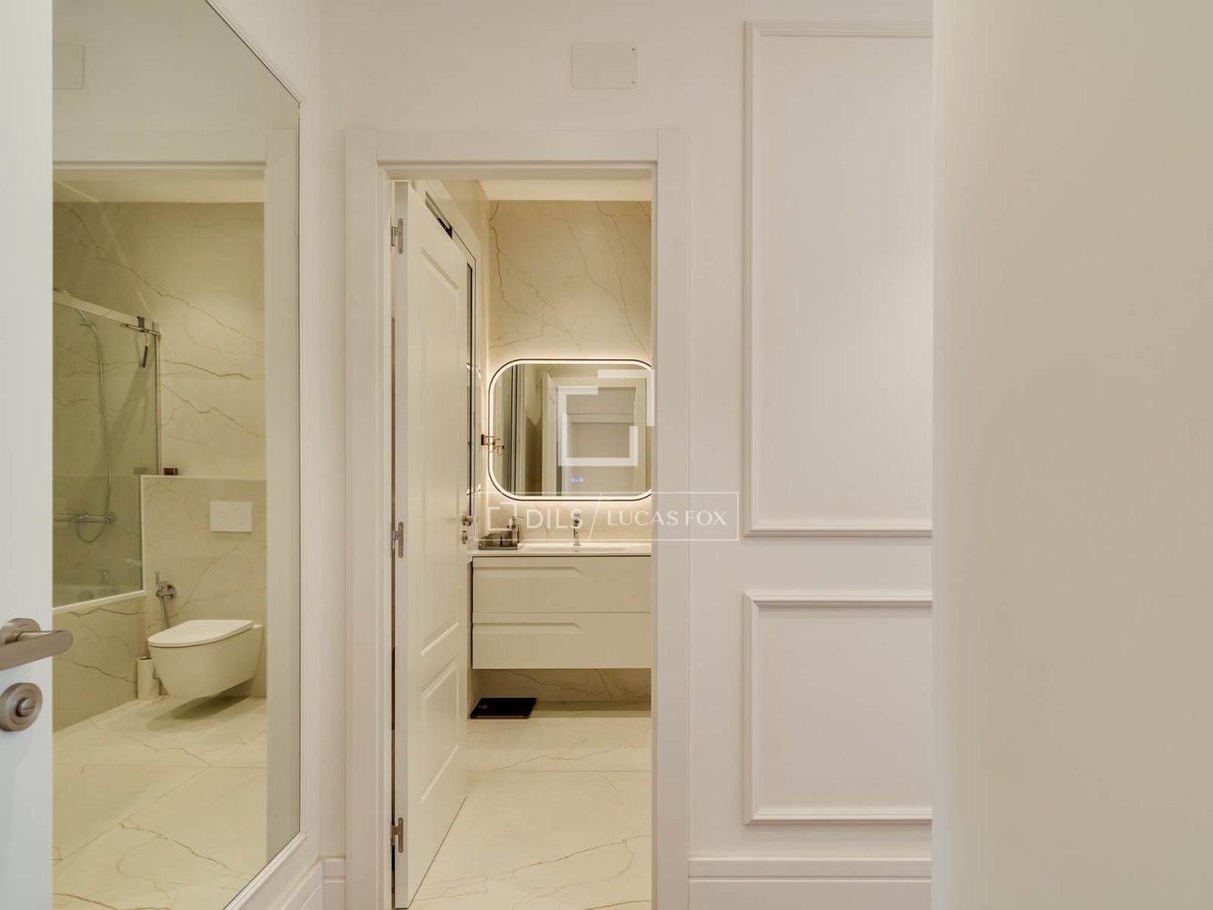 Apartment à Barcelona, Espagne 5 chambres, 215 m2 No. 200014