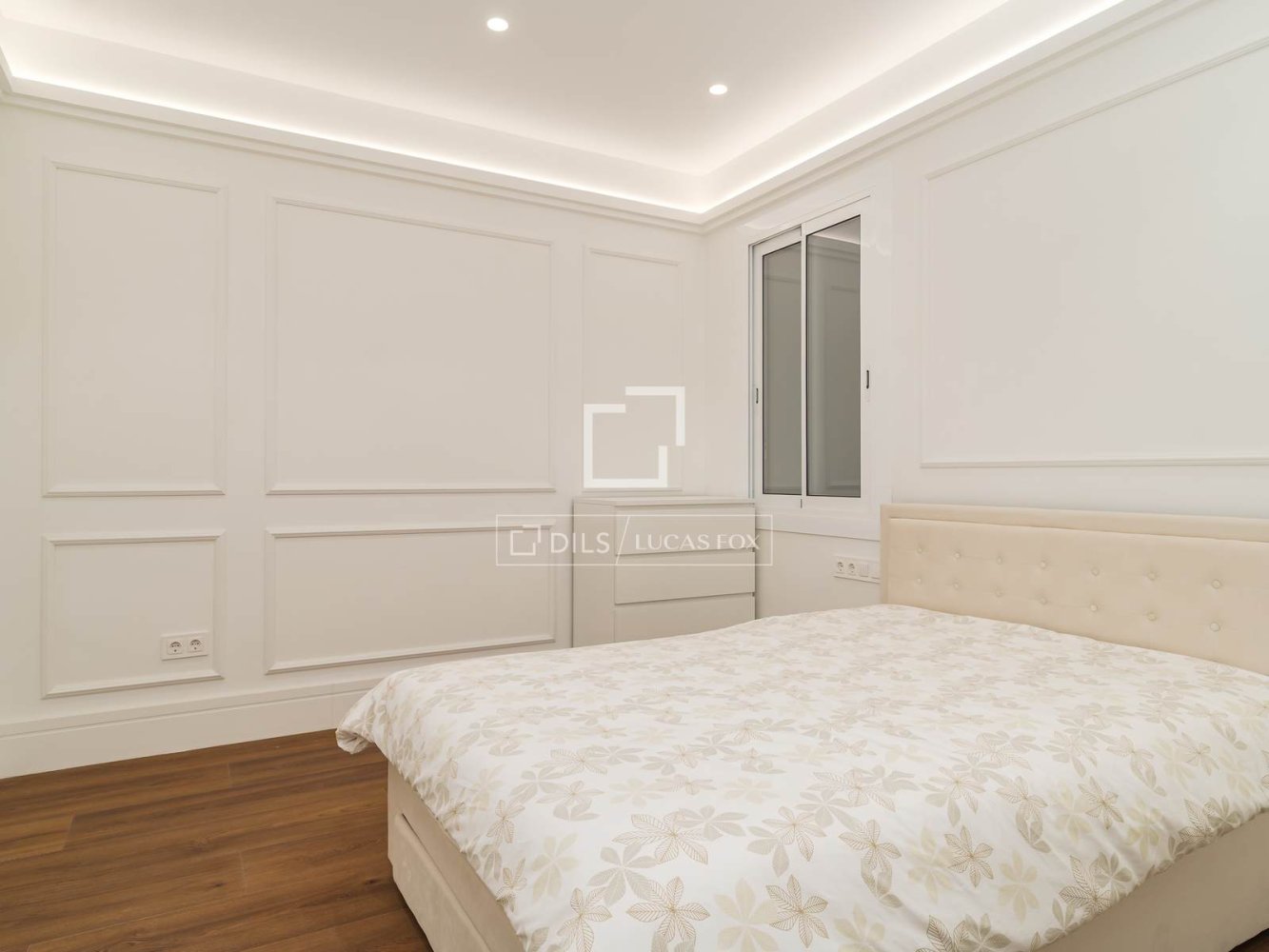 Apartment à Barcelona, Espagne 5 chambres, 215 m2 No. 200014