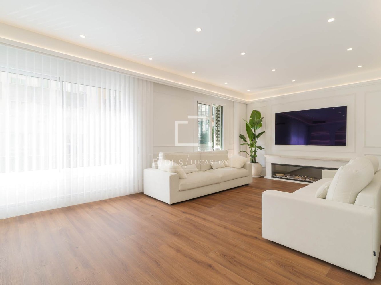 Apartment à Barcelona, Espagne 5 chambres, 215 m2 No. 200014