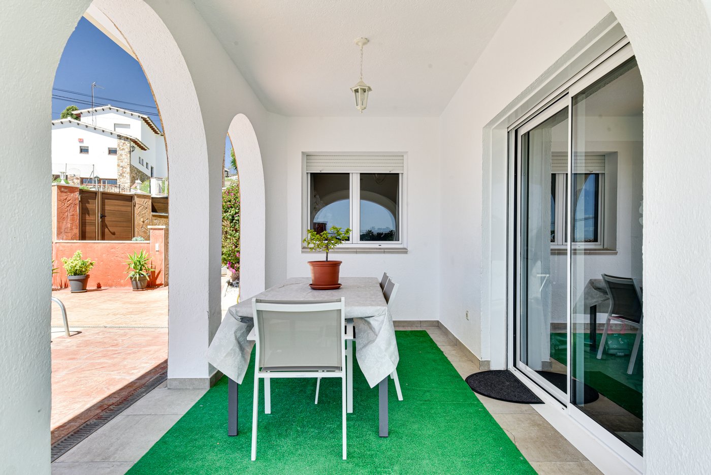 Villa in Lloret de Mar, Girona, Spain 5 bedrooms, 408 sq.m. No. 198791