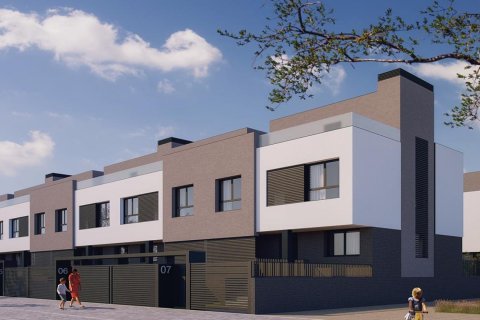 Terra à Getafe, Madrid, Espagne No. 66406