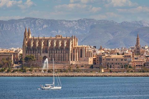 House prices in Spain increased by 4.1% in the year to March 2023