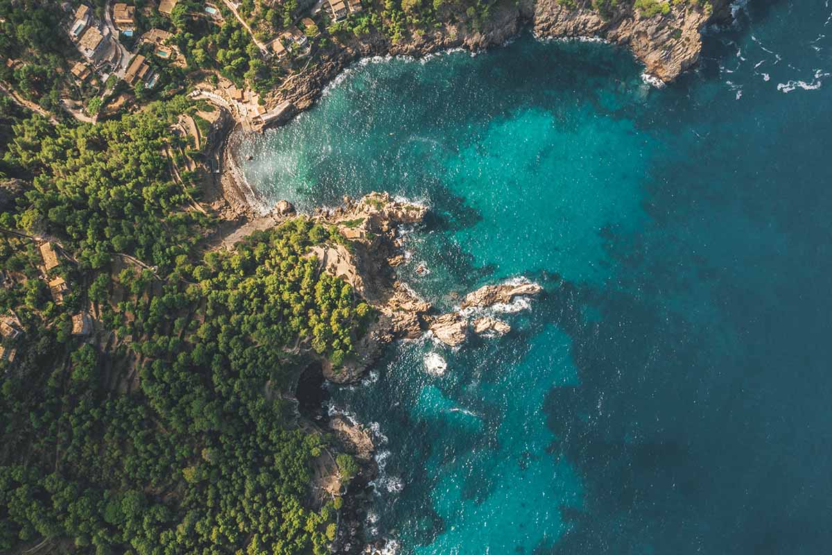 Active Leisure in Spain: Water Sports and Entertainment Active Leisure in Spain: Water Sports and Entertainment