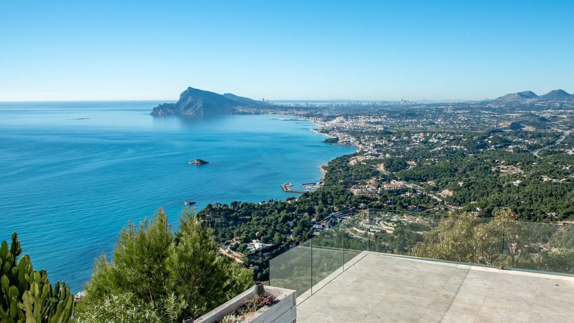 Villa a Altea, Alicante, Spagna 4 camere da letto, 285 mq. N° 64064