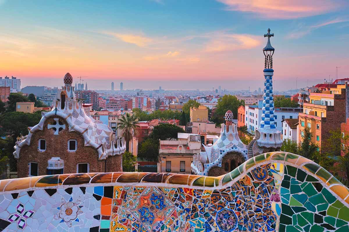 5 Must-See Places to Visit in Spain 5 Must-See Places to Visit in Spain
