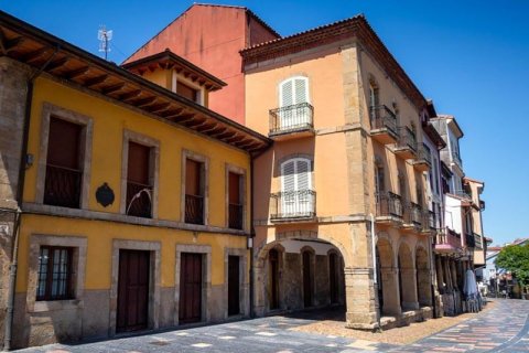 The volume of sales of residential real estate in Spain exceeded the mark of 600,000 units — the best result since 2007