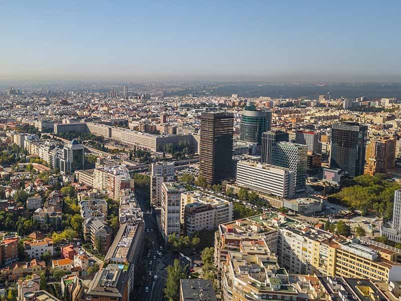Los expertos consideran el mercado inmobiliario español un refugio seguro para las inversiones