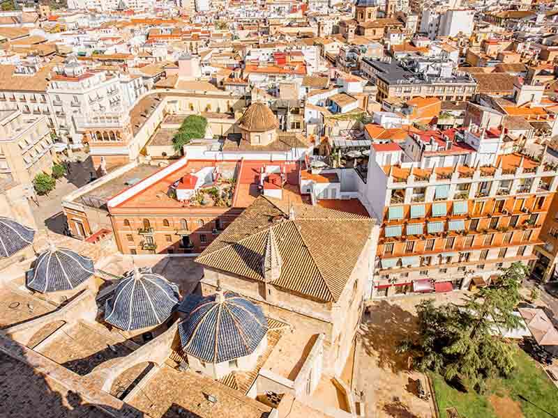 Comunidades autónomas donde los extranjeros compran más casas