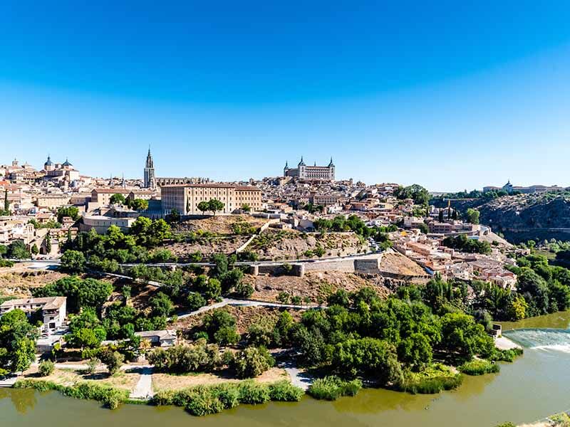 Metrópolis en España donde aún puedes comprar una casa a precio de saldo