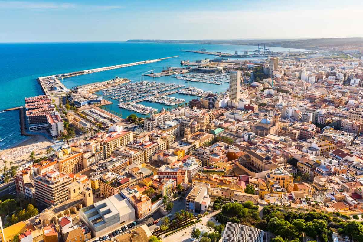 Why should a digital nomad choose Spain? Why should a digital nomad choose Spain?