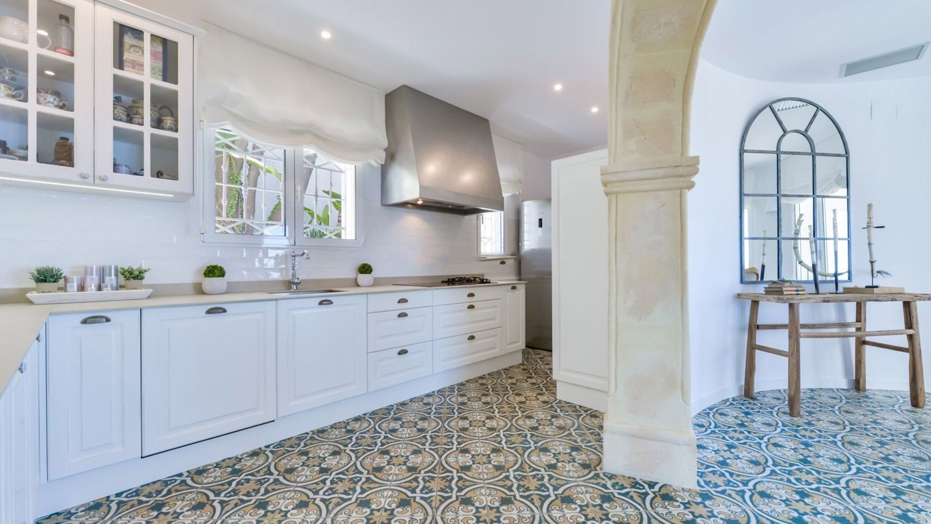 Villa a Altea, Alicante, Spagna 4 camere da letto, 285 mq. N° 64064