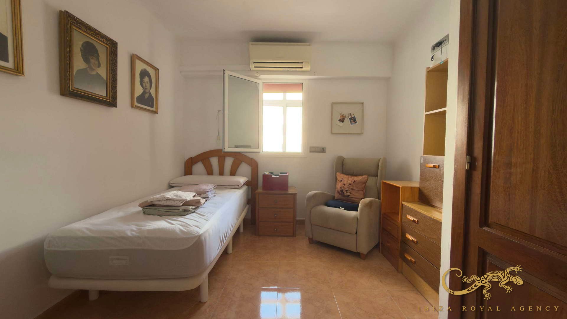Huoneisto Ibiza town, Ibiza, Espanja 3 makuuhuonetta, 95 m2 No. 139391