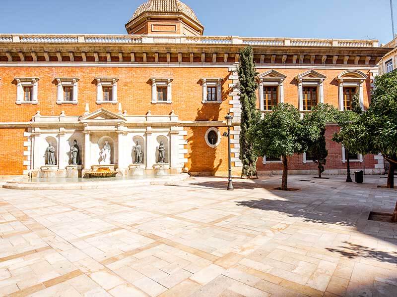 Las inversiones extranjeras promueven el sector inmobiliario español: ¿Qué hace que el mercado sea tan atractivo?
