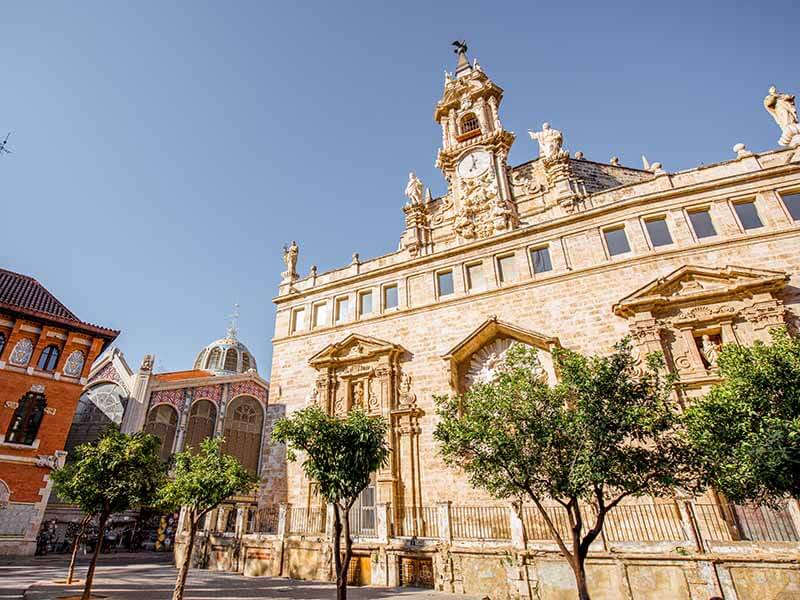 Barcelona y Palma son las ciudades en las que se paga más dinero a los impuestos al comprar una casa