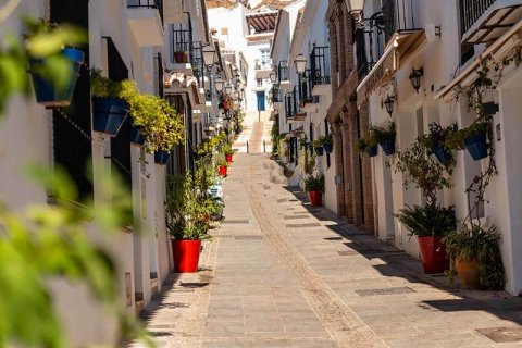 S&P: due to falling prices, Spain will become the cheapest country to buy real estate in Europe by 2025