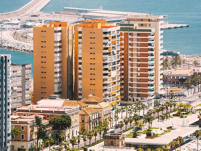 Darglobal aterriza en España para construir un centro hípico y de golf en Málaga